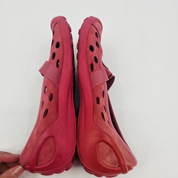 Privo by Clarks Women's Slip On Coral Pink Shoe 8 M Suede Leather Comfort Active - Picture 5 of 9